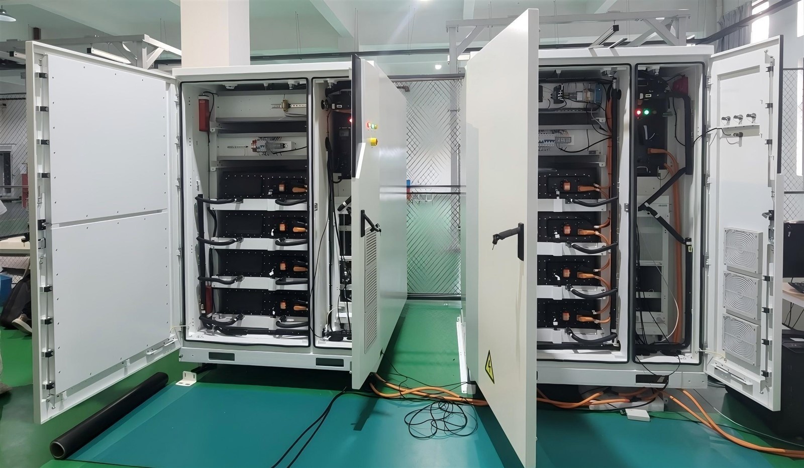 c05b50ce3b2145d4a2cb3c614b437f24